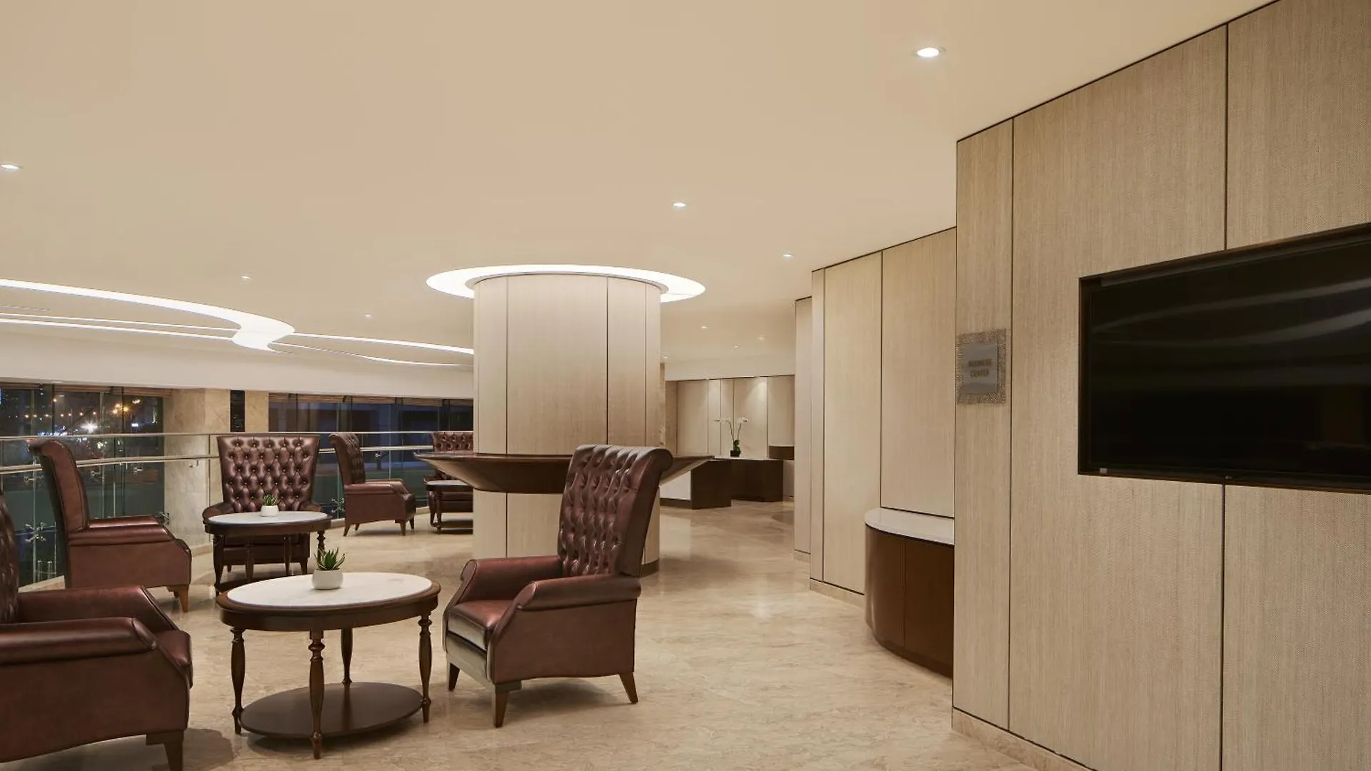 Four Points By Sheraton Danang Дананг