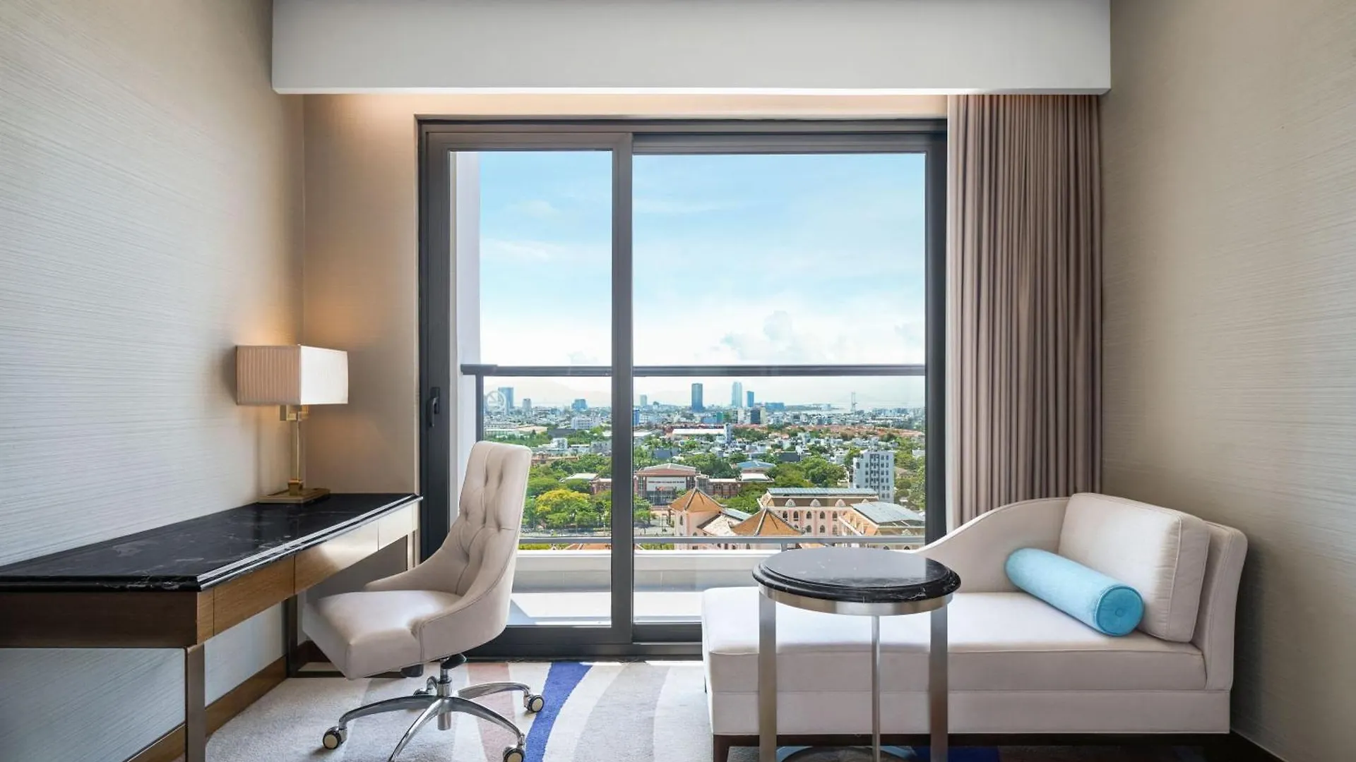Four Points By Sheraton Danang 5*,