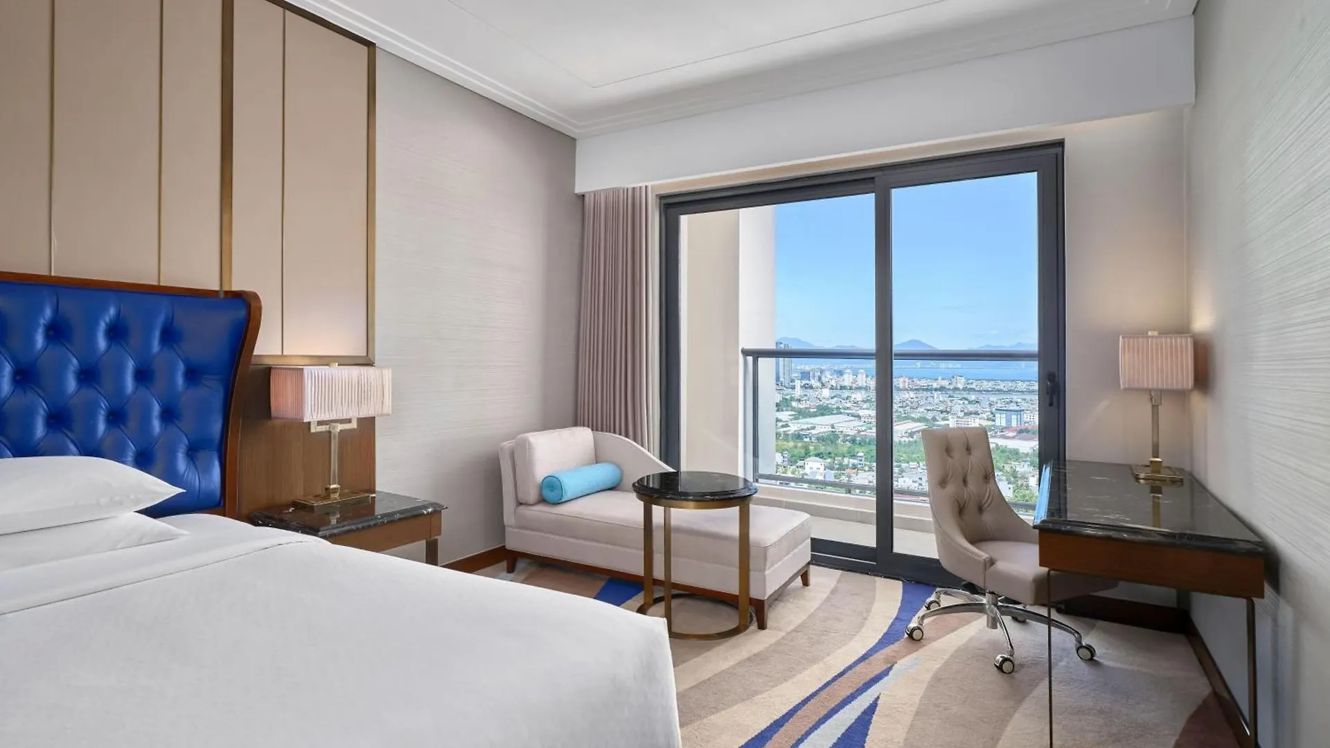 Four Points By Sheraton Danang Hotel